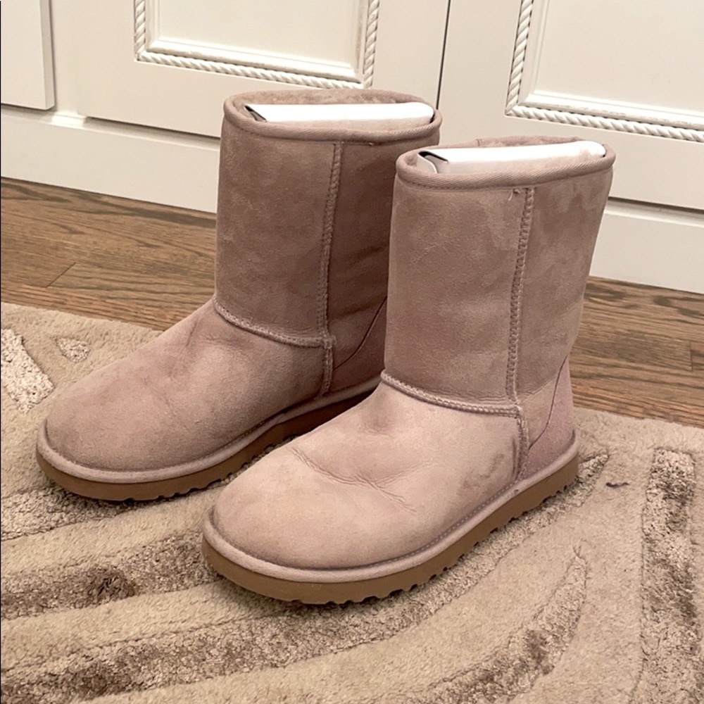 Uggs Short Boots Light Purple Size 7 -worn 3 times